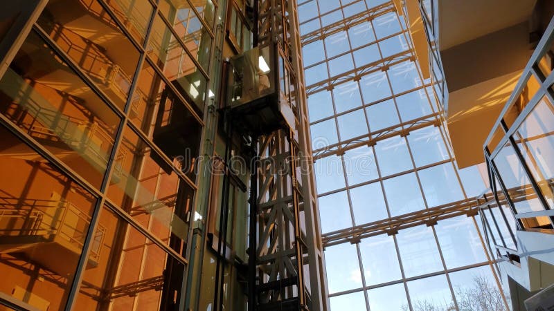 Edifício com fachada SG Premium